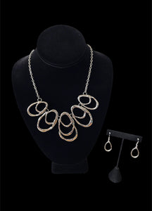 Boutique Fashion Silver Necklace & Earrings