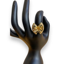 Load image into Gallery viewer, Butterfly Fashion Ring No. 33
