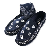 Load image into Gallery viewer, Bandana Slippers ~ Navy
